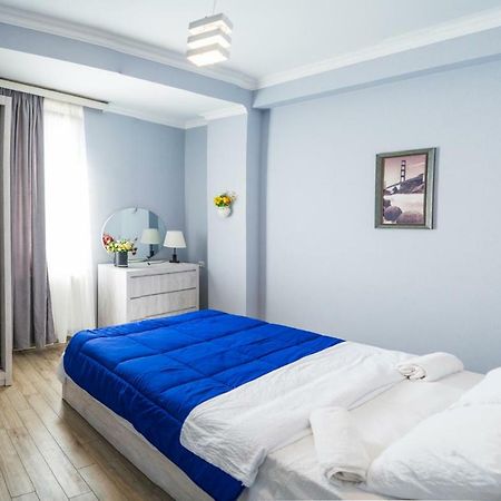 Tatias Apartments In The Downtown Tiflis Exterior foto
