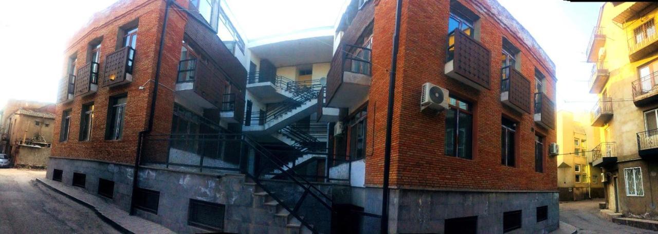 Tatias Apartments In The Downtown Tiflis Exterior foto